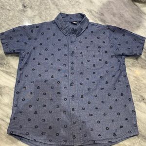Star Wars boys M blue short sleeved button down shirt